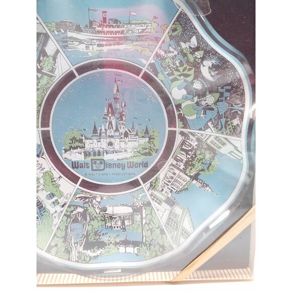 Disney World Magic Kingdom Blue Glass Souvenir Bowl Cinderella Castle Park Scene - Picture 3 of 8